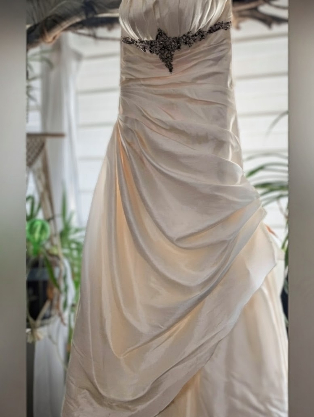 Stunning Wedding Dress Size 10